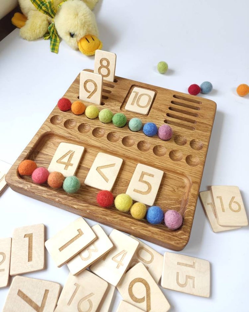 Montessori Math  reversible board with  number cards 1-20  counting board 1