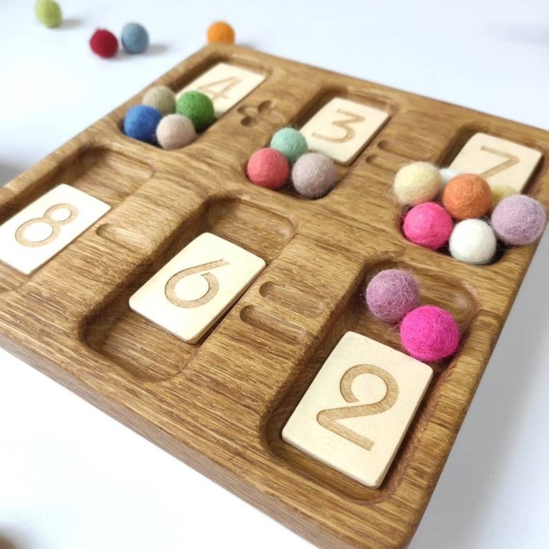 Montessori Math  reversible board with  number cards 1-20  counting board 1